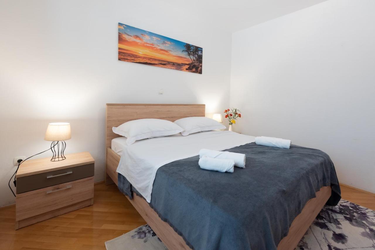 Luxury Apartment With Garden Jacuzzi And Wellness Trogir Eksteriør bilde